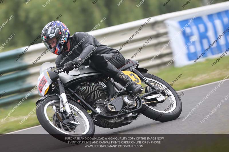 Vintage motorcycle club;eventdigitalimages;mallory park;mallory park trackday photographs;no limits trackdays;peter wileman photography;trackday digital images;trackday photos;vmcc festival 1000 bikes photographs