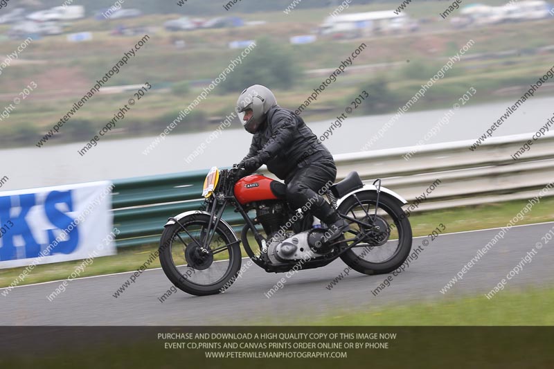 Vintage motorcycle club;eventdigitalimages;mallory park;mallory park trackday photographs;no limits trackdays;peter wileman photography;trackday digital images;trackday photos;vmcc festival 1000 bikes photographs