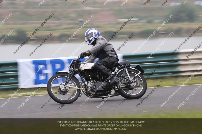 Vintage motorcycle club;eventdigitalimages;mallory park;mallory park trackday photographs;no limits trackdays;peter wileman photography;trackday digital images;trackday photos;vmcc festival 1000 bikes photographs