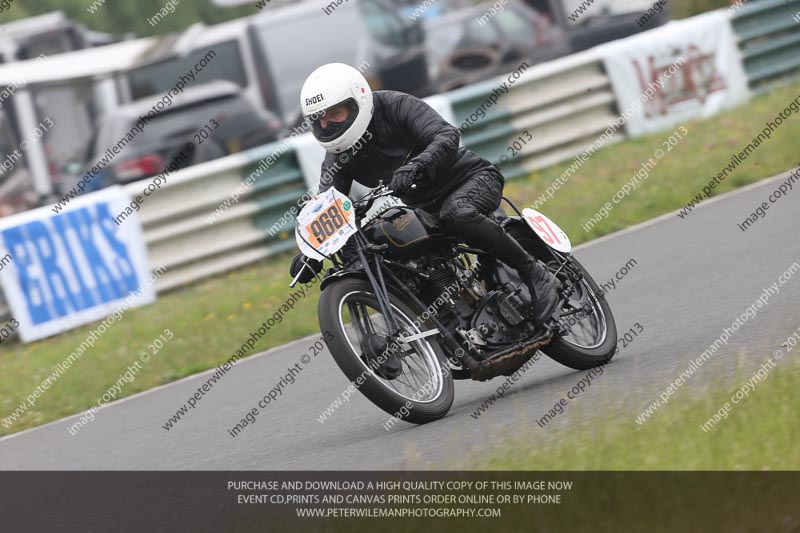 Vintage motorcycle club;eventdigitalimages;mallory park;mallory park trackday photographs;no limits trackdays;peter wileman photography;trackday digital images;trackday photos;vmcc festival 1000 bikes photographs