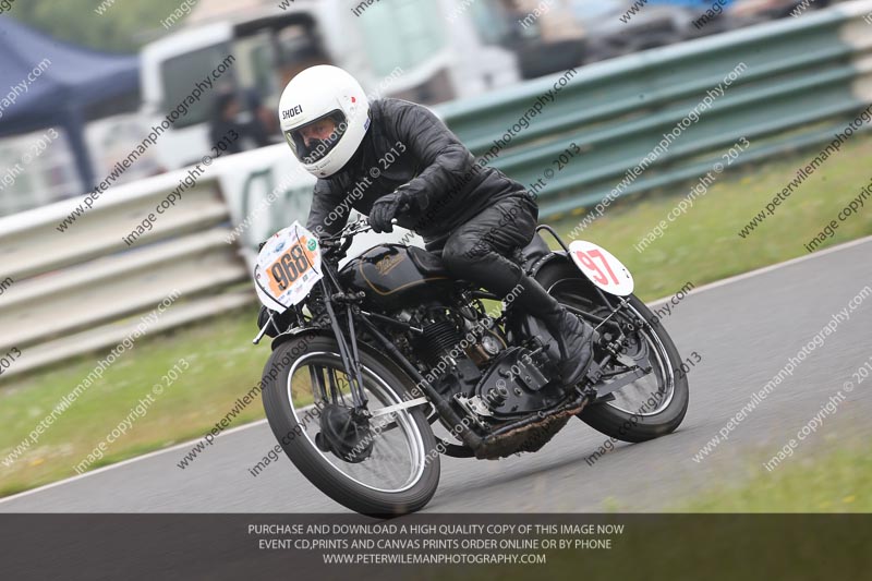 Vintage motorcycle club;eventdigitalimages;mallory park;mallory park trackday photographs;no limits trackdays;peter wileman photography;trackday digital images;trackday photos;vmcc festival 1000 bikes photographs