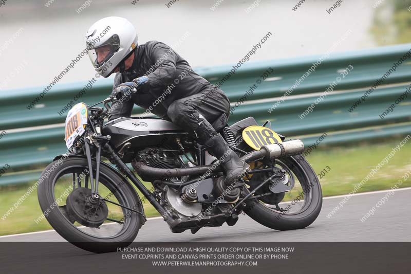 Vintage motorcycle club;eventdigitalimages;mallory park;mallory park trackday photographs;no limits trackdays;peter wileman photography;trackday digital images;trackday photos;vmcc festival 1000 bikes photographs