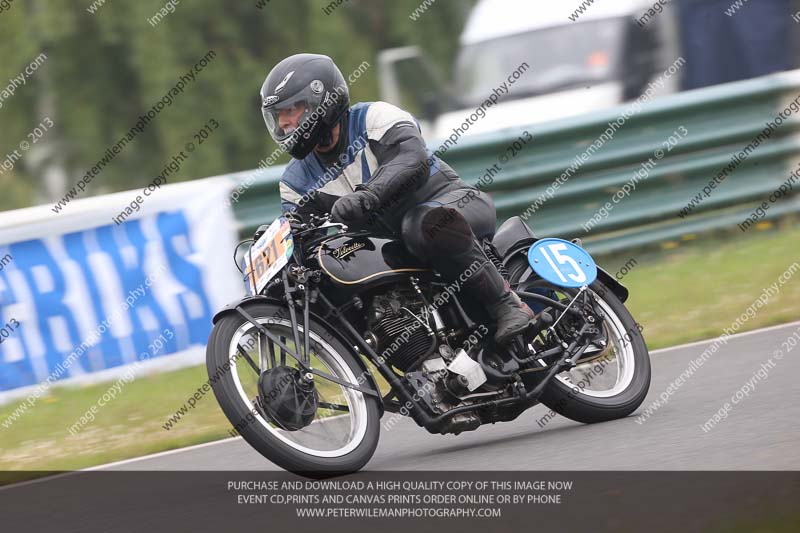 Vintage motorcycle club;eventdigitalimages;mallory park;mallory park trackday photographs;no limits trackdays;peter wileman photography;trackday digital images;trackday photos;vmcc festival 1000 bikes photographs