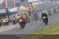 Vintage-motorcycle-club;eventdigitalimages;mallory-park;mallory-park-trackday-photographs;no-limits-trackdays;peter-wileman-photography;trackday-digital-images;trackday-photos;vmcc-festival-1000-bikes-photographs