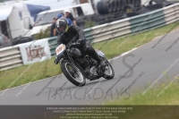 Vintage-motorcycle-club;eventdigitalimages;mallory-park;mallory-park-trackday-photographs;no-limits-trackdays;peter-wileman-photography;trackday-digital-images;trackday-photos;vmcc-festival-1000-bikes-photographs