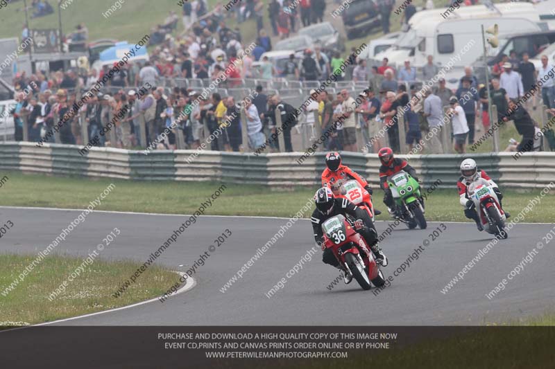 Vintage motorcycle club;eventdigitalimages;mallory park;mallory park trackday photographs;no limits trackdays;peter wileman photography;trackday digital images;trackday photos;vmcc festival 1000 bikes photographs