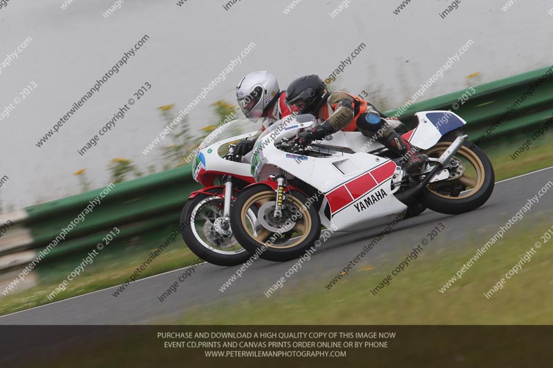 Vintage motorcycle club;eventdigitalimages;mallory park;mallory park trackday photographs;no limits trackdays;peter wileman photography;trackday digital images;trackday photos;vmcc festival 1000 bikes photographs