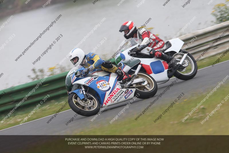 Vintage motorcycle club;eventdigitalimages;mallory park;mallory park trackday photographs;no limits trackdays;peter wileman photography;trackday digital images;trackday photos;vmcc festival 1000 bikes photographs