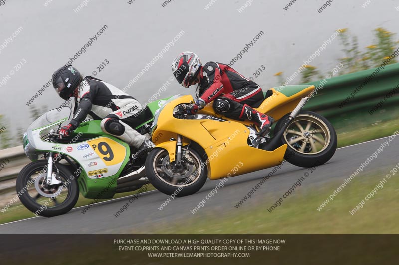 Vintage motorcycle club;eventdigitalimages;mallory park;mallory park trackday photographs;no limits trackdays;peter wileman photography;trackday digital images;trackday photos;vmcc festival 1000 bikes photographs