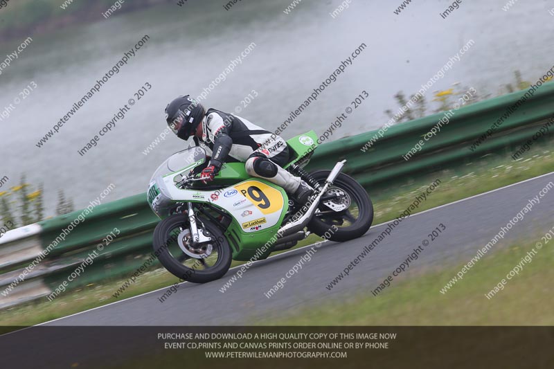 Vintage motorcycle club;eventdigitalimages;mallory park;mallory park trackday photographs;no limits trackdays;peter wileman photography;trackday digital images;trackday photos;vmcc festival 1000 bikes photographs