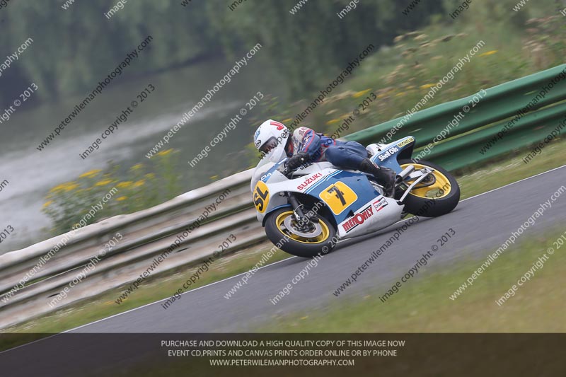 Vintage motorcycle club;eventdigitalimages;mallory park;mallory park trackday photographs;no limits trackdays;peter wileman photography;trackday digital images;trackday photos;vmcc festival 1000 bikes photographs