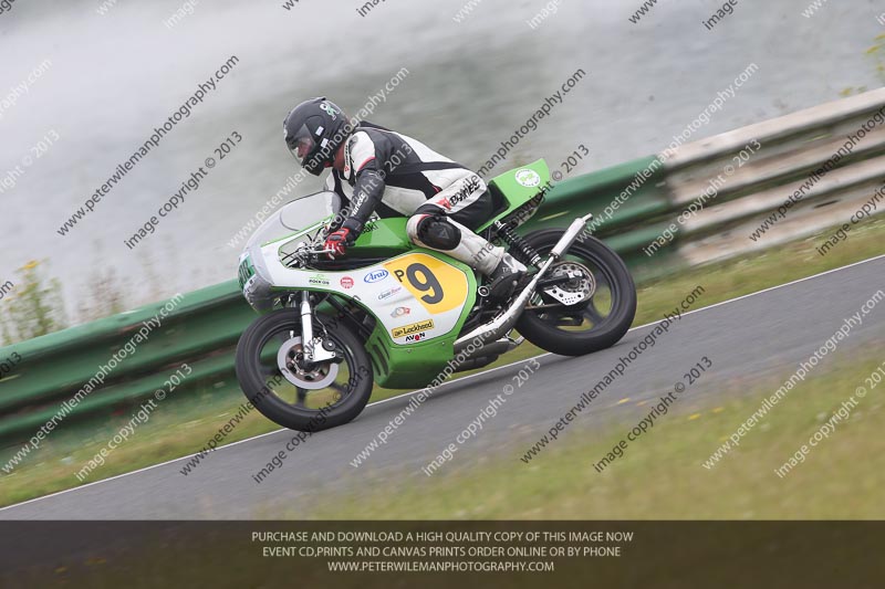 Vintage motorcycle club;eventdigitalimages;mallory park;mallory park trackday photographs;no limits trackdays;peter wileman photography;trackday digital images;trackday photos;vmcc festival 1000 bikes photographs