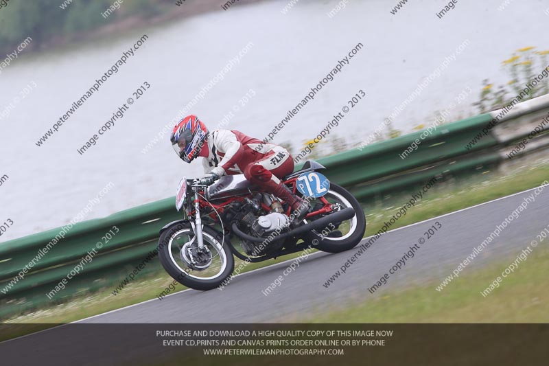 Vintage motorcycle club;eventdigitalimages;mallory park;mallory park trackday photographs;no limits trackdays;peter wileman photography;trackday digital images;trackday photos;vmcc festival 1000 bikes photographs