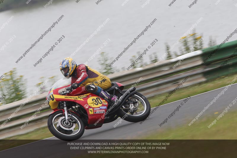 Vintage motorcycle club;eventdigitalimages;mallory park;mallory park trackday photographs;no limits trackdays;peter wileman photography;trackday digital images;trackday photos;vmcc festival 1000 bikes photographs