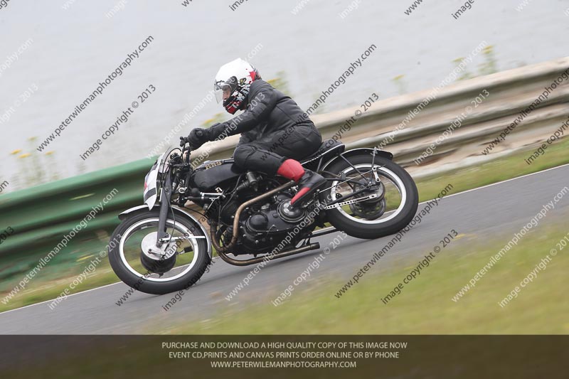 Vintage motorcycle club;eventdigitalimages;mallory park;mallory park trackday photographs;no limits trackdays;peter wileman photography;trackday digital images;trackday photos;vmcc festival 1000 bikes photographs