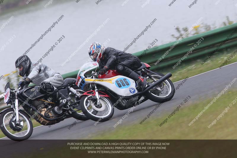 Vintage motorcycle club;eventdigitalimages;mallory park;mallory park trackday photographs;no limits trackdays;peter wileman photography;trackday digital images;trackday photos;vmcc festival 1000 bikes photographs