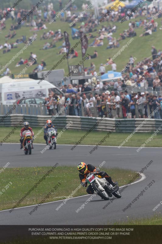 Vintage motorcycle club;eventdigitalimages;mallory park;mallory park trackday photographs;no limits trackdays;peter wileman photography;trackday digital images;trackday photos;vmcc festival 1000 bikes photographs