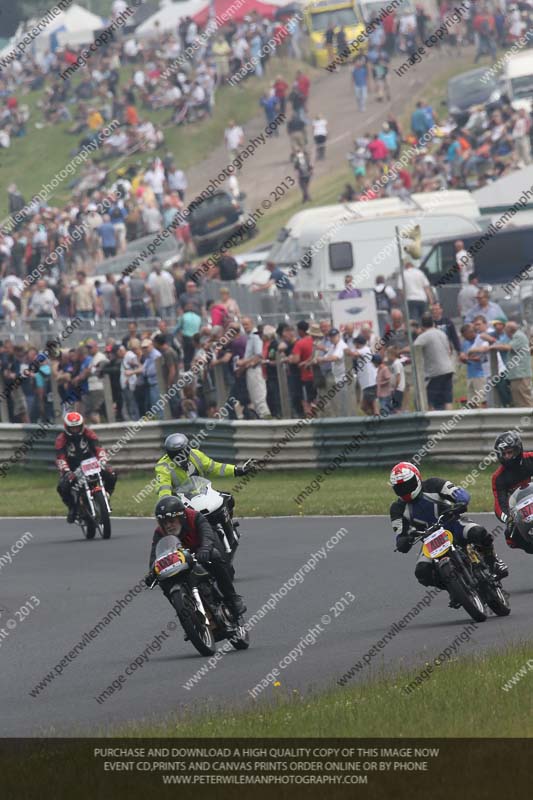 Vintage motorcycle club;eventdigitalimages;mallory park;mallory park trackday photographs;no limits trackdays;peter wileman photography;trackday digital images;trackday photos;vmcc festival 1000 bikes photographs