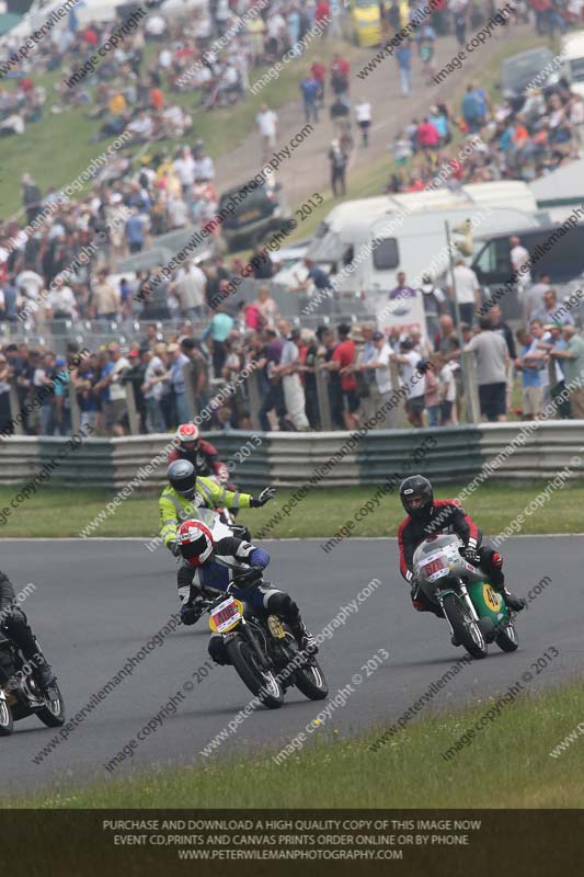 Vintage motorcycle club;eventdigitalimages;mallory park;mallory park trackday photographs;no limits trackdays;peter wileman photography;trackday digital images;trackday photos;vmcc festival 1000 bikes photographs