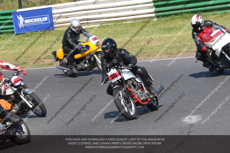 Vintage motorcycle club;eventdigitalimages;mallory park;mallory park trackday photographs;no limits trackdays;peter wileman photography;trackday digital images;trackday photos;vmcc festival 1000 bikes photographs