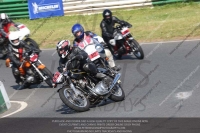 Vintage-motorcycle-club;eventdigitalimages;mallory-park;mallory-park-trackday-photographs;no-limits-trackdays;peter-wileman-photography;trackday-digital-images;trackday-photos;vmcc-festival-1000-bikes-photographs