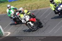 Vintage-motorcycle-club;eventdigitalimages;mallory-park;mallory-park-trackday-photographs;no-limits-trackdays;peter-wileman-photography;trackday-digital-images;trackday-photos;vmcc-festival-1000-bikes-photographs