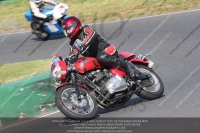 Vintage-motorcycle-club;eventdigitalimages;mallory-park;mallory-park-trackday-photographs;no-limits-trackdays;peter-wileman-photography;trackday-digital-images;trackday-photos;vmcc-festival-1000-bikes-photographs