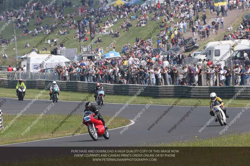 Vintage motorcycle club;eventdigitalimages;mallory park;mallory park trackday photographs;no limits trackdays;peter wileman photography;trackday digital images;trackday photos;vmcc festival 1000 bikes photographs