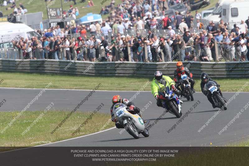 Vintage motorcycle club;eventdigitalimages;mallory park;mallory park trackday photographs;no limits trackdays;peter wileman photography;trackday digital images;trackday photos;vmcc festival 1000 bikes photographs