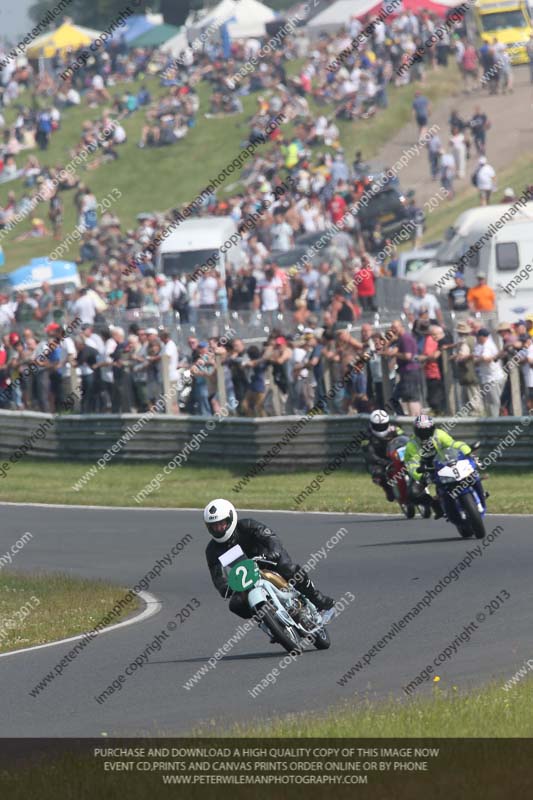 Vintage motorcycle club;eventdigitalimages;mallory park;mallory park trackday photographs;no limits trackdays;peter wileman photography;trackday digital images;trackday photos;vmcc festival 1000 bikes photographs