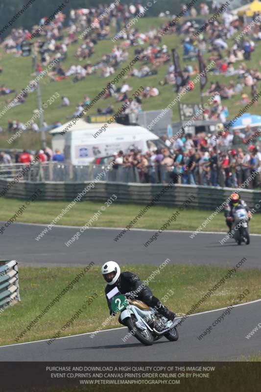 Vintage motorcycle club;eventdigitalimages;mallory park;mallory park trackday photographs;no limits trackdays;peter wileman photography;trackday digital images;trackday photos;vmcc festival 1000 bikes photographs