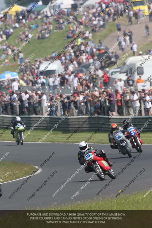 Vintage motorcycle club;eventdigitalimages;mallory park;mallory park trackday photographs;no limits trackdays;peter wileman photography;trackday digital images;trackday photos;vmcc festival 1000 bikes photographs