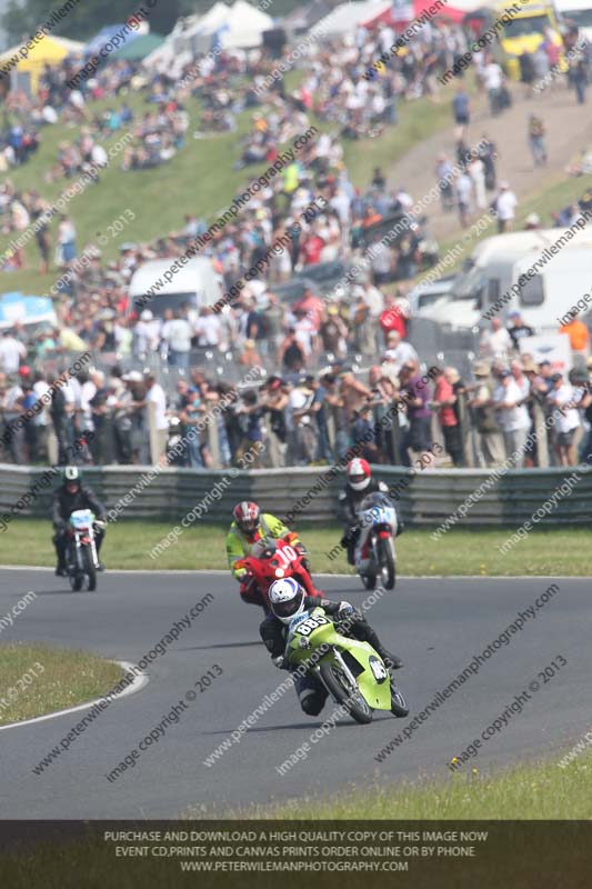 Vintage motorcycle club;eventdigitalimages;mallory park;mallory park trackday photographs;no limits trackdays;peter wileman photography;trackday digital images;trackday photos;vmcc festival 1000 bikes photographs