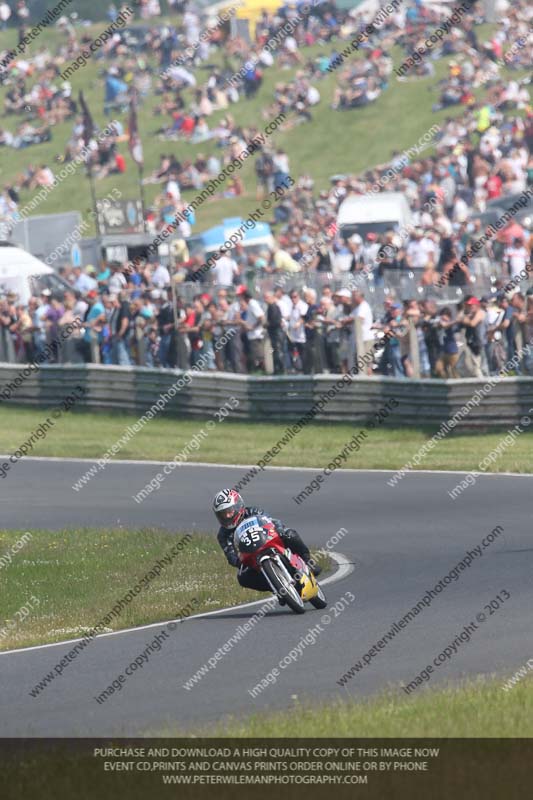 Vintage motorcycle club;eventdigitalimages;mallory park;mallory park trackday photographs;no limits trackdays;peter wileman photography;trackday digital images;trackday photos;vmcc festival 1000 bikes photographs