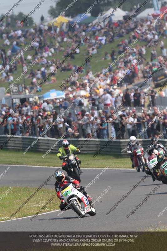 Vintage motorcycle club;eventdigitalimages;mallory park;mallory park trackday photographs;no limits trackdays;peter wileman photography;trackday digital images;trackday photos;vmcc festival 1000 bikes photographs