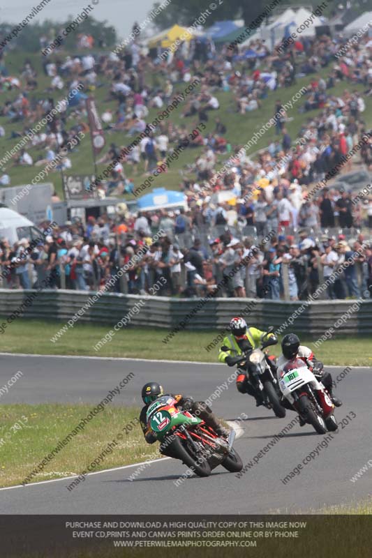 Vintage motorcycle club;eventdigitalimages;mallory park;mallory park trackday photographs;no limits trackdays;peter wileman photography;trackday digital images;trackday photos;vmcc festival 1000 bikes photographs