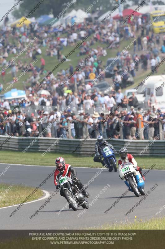 Vintage motorcycle club;eventdigitalimages;mallory park;mallory park trackday photographs;no limits trackdays;peter wileman photography;trackday digital images;trackday photos;vmcc festival 1000 bikes photographs