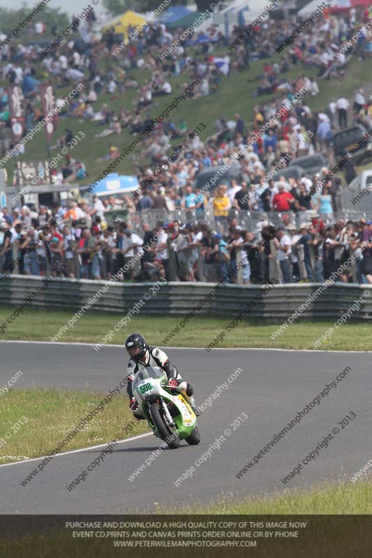 Vintage motorcycle club;eventdigitalimages;mallory park;mallory park trackday photographs;no limits trackdays;peter wileman photography;trackday digital images;trackday photos;vmcc festival 1000 bikes photographs