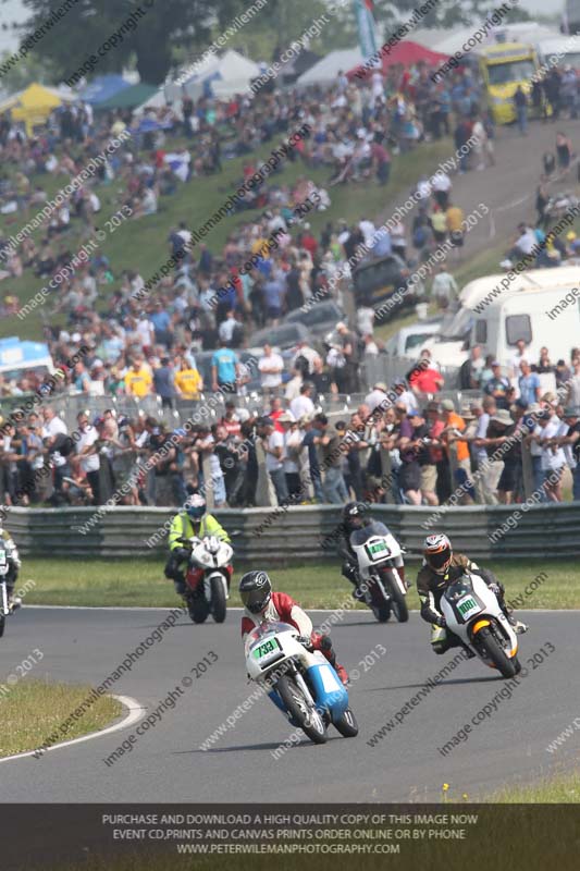 Vintage motorcycle club;eventdigitalimages;mallory park;mallory park trackday photographs;no limits trackdays;peter wileman photography;trackday digital images;trackday photos;vmcc festival 1000 bikes photographs