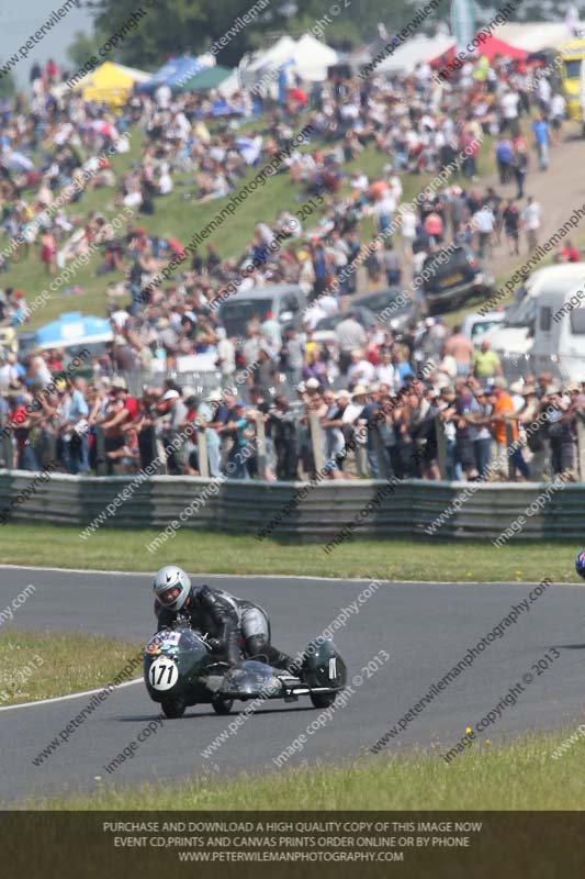 Vintage motorcycle club;eventdigitalimages;mallory park;mallory park trackday photographs;no limits trackdays;peter wileman photography;trackday digital images;trackday photos;vmcc festival 1000 bikes photographs