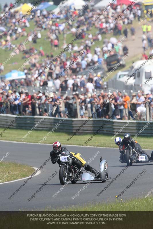 Vintage motorcycle club;eventdigitalimages;mallory park;mallory park trackday photographs;no limits trackdays;peter wileman photography;trackday digital images;trackday photos;vmcc festival 1000 bikes photographs