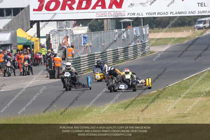 Vintage motorcycle club;eventdigitalimages;mallory park;mallory park trackday photographs;no limits trackdays;peter wileman photography;trackday digital images;trackday photos;vmcc festival 1000 bikes photographs