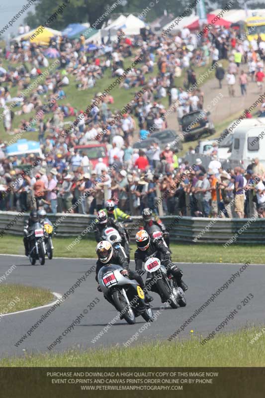 Vintage motorcycle club;eventdigitalimages;mallory park;mallory park trackday photographs;no limits trackdays;peter wileman photography;trackday digital images;trackday photos;vmcc festival 1000 bikes photographs