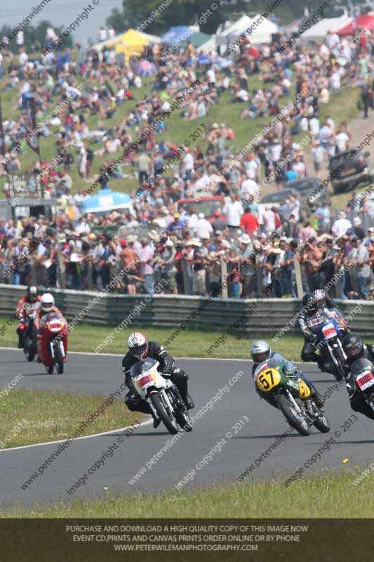 Vintage motorcycle club;eventdigitalimages;mallory park;mallory park trackday photographs;no limits trackdays;peter wileman photography;trackday digital images;trackday photos;vmcc festival 1000 bikes photographs