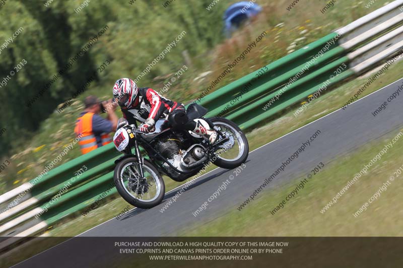 Vintage motorcycle club;eventdigitalimages;mallory park;mallory park trackday photographs;no limits trackdays;peter wileman photography;trackday digital images;trackday photos;vmcc festival 1000 bikes photographs