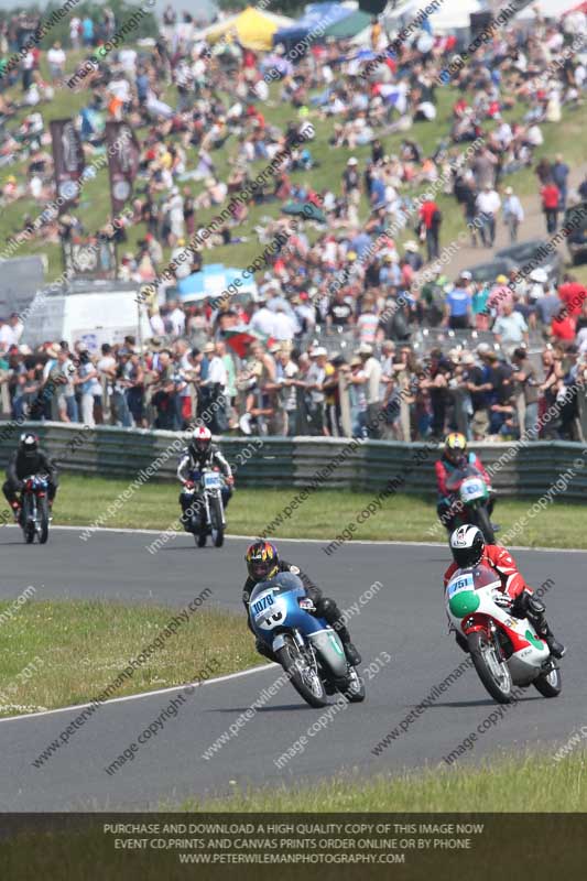 Vintage motorcycle club;eventdigitalimages;mallory park;mallory park trackday photographs;no limits trackdays;peter wileman photography;trackday digital images;trackday photos;vmcc festival 1000 bikes photographs