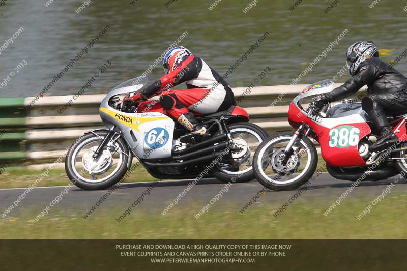 Vintage motorcycle club;eventdigitalimages;mallory park;mallory park trackday photographs;no limits trackdays;peter wileman photography;trackday digital images;trackday photos;vmcc festival 1000 bikes photographs