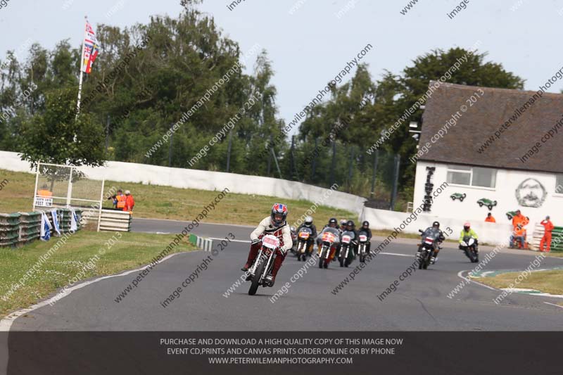 Vintage motorcycle club;eventdigitalimages;mallory park;mallory park trackday photographs;no limits trackdays;peter wileman photography;trackday digital images;trackday photos;vmcc festival 1000 bikes photographs