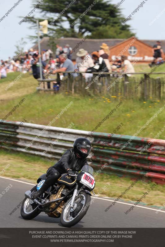 Vintage motorcycle club;eventdigitalimages;mallory park;mallory park trackday photographs;no limits trackdays;peter wileman photography;trackday digital images;trackday photos;vmcc festival 1000 bikes photographs