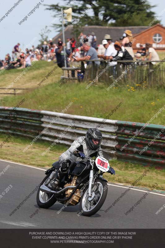 Vintage motorcycle club;eventdigitalimages;mallory park;mallory park trackday photographs;no limits trackdays;peter wileman photography;trackday digital images;trackday photos;vmcc festival 1000 bikes photographs